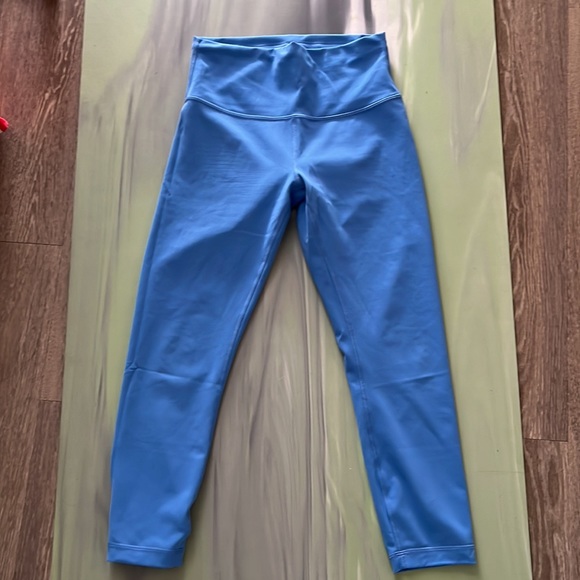 Lululemon blue Nile Wunder train 23” - Picture 5 of 8
